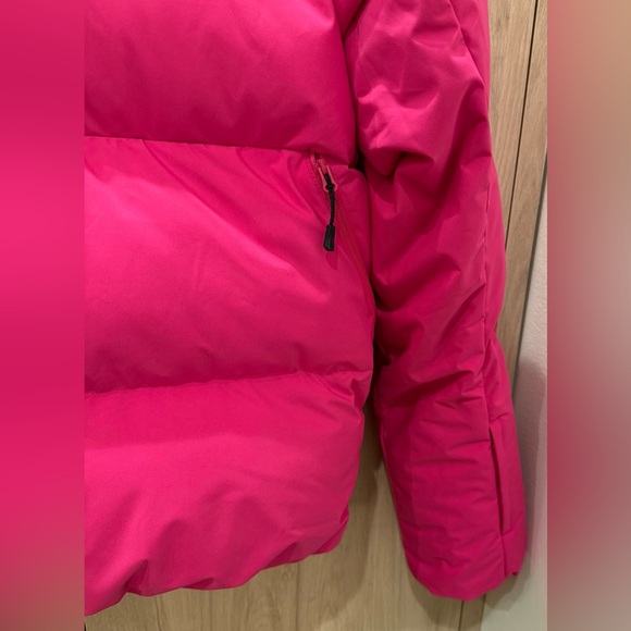 NWTs Helly Hansen Girl’s Nora Short Puffy Jacket. Dragon Fruit. Sz. 176/16. - Picture 3 of 11